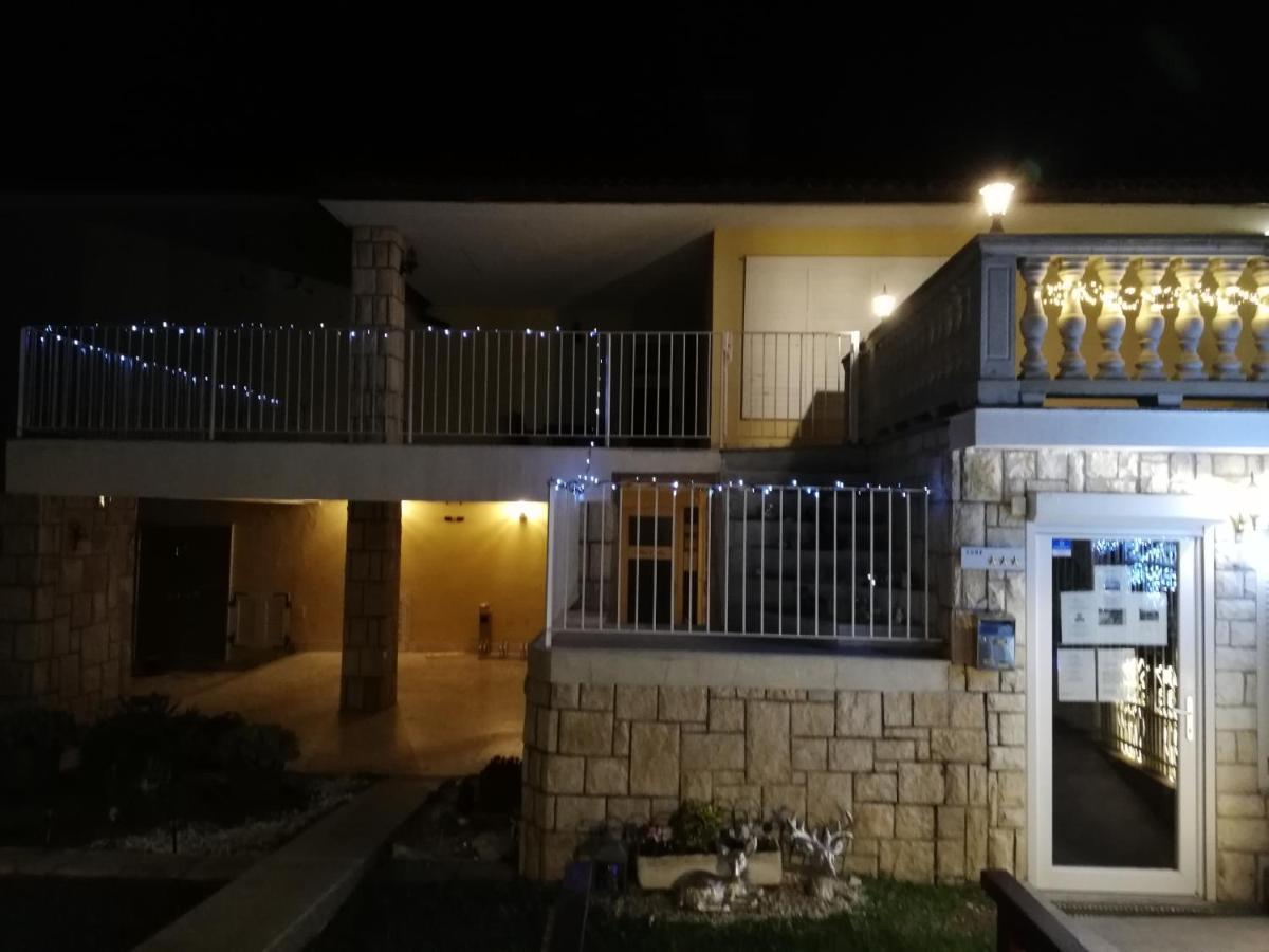 Guest House Vila Luka Portoroz Exterior foto